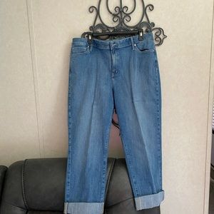 Vera Wang cuffed jeans like new​